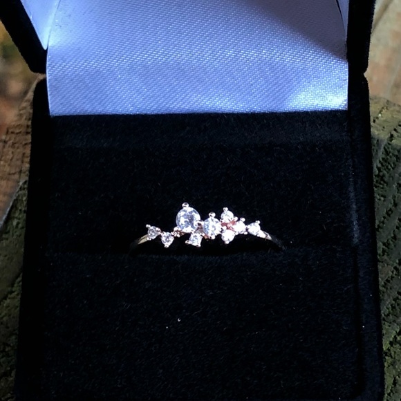 DAINTY ROSE GOLD RING SIZE 7 - Picture 3 of 6